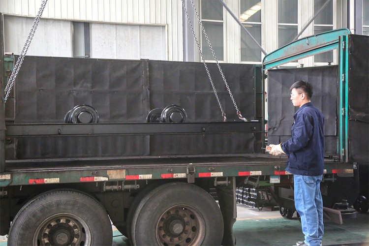China Coal Group envió un lote de vagones de minería planos y puntales hidráulicos a Jincheng, Shanxi y Jinxiang, Shandong